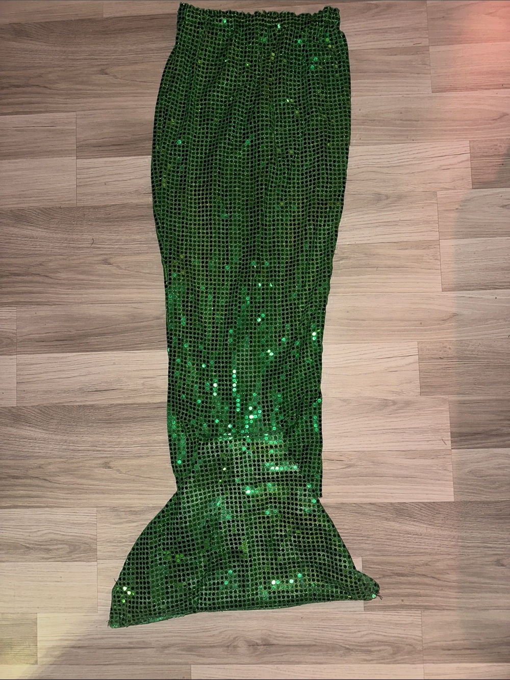 Home sewn green sequin Mermaid Skirt size Small 4/6 pre loved Halloween costume